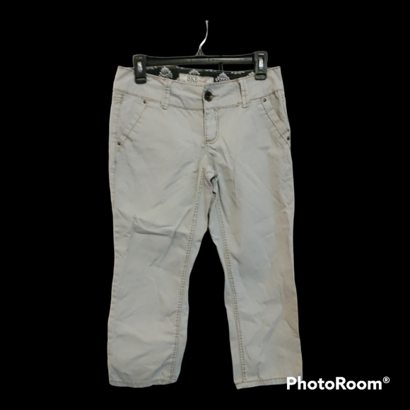 BKE Pants - BKE casual beige Erin crop pants size 0/2 jean size 25